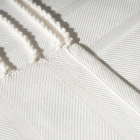 Bamboo Throw Super Soft and Hypoallergic & Eco Freindly Serene Haven Erika Off White