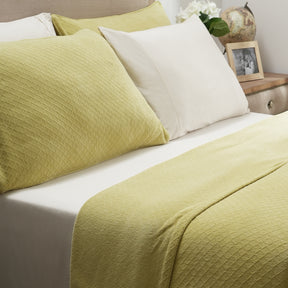 Blaize 100% Cotton Solid Weave Yellow Bed Cover