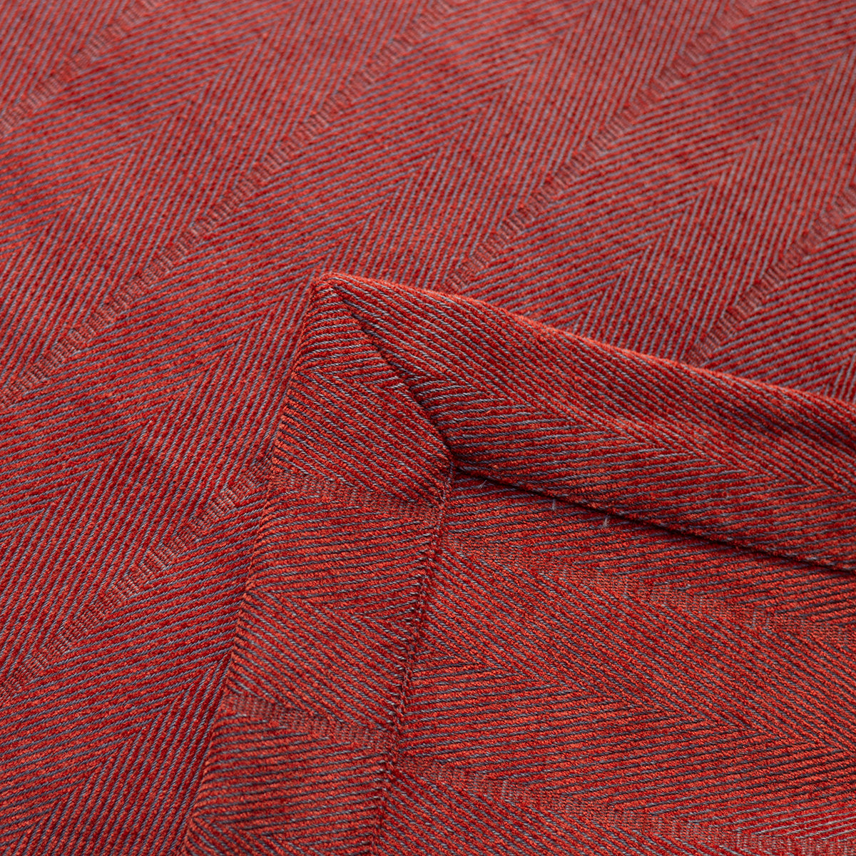 Nouveau Tradition Zigwine Red Bed Cover