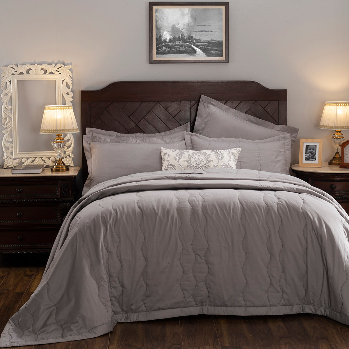 Nostalgic Attire Eiderdown 8PC Quilt/Quilted Bed Cover Set