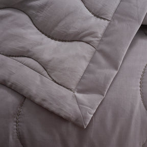 Nostalgic Attire Eiderdown 8PC Quilt/Quilted Bed Cover Set