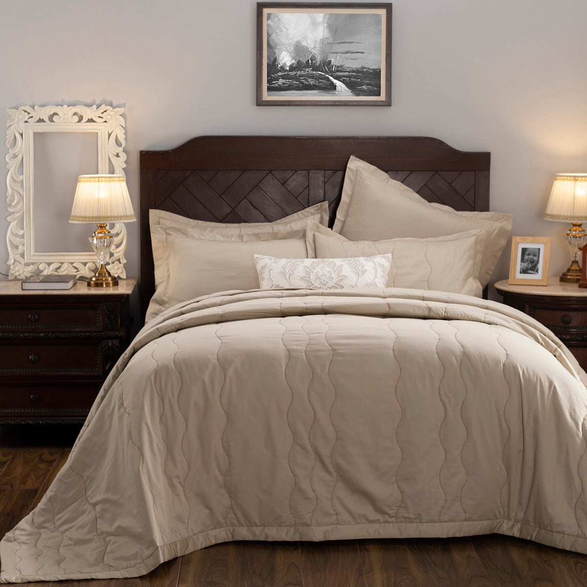 Nostalgic Attire Eiderdown 8PC Quilt/Quilted Bed Cover Set