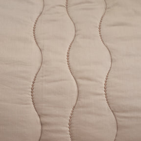 Nostalgic Attire Eiderdown 8PC Quilt/Quilted Bed Cover Set