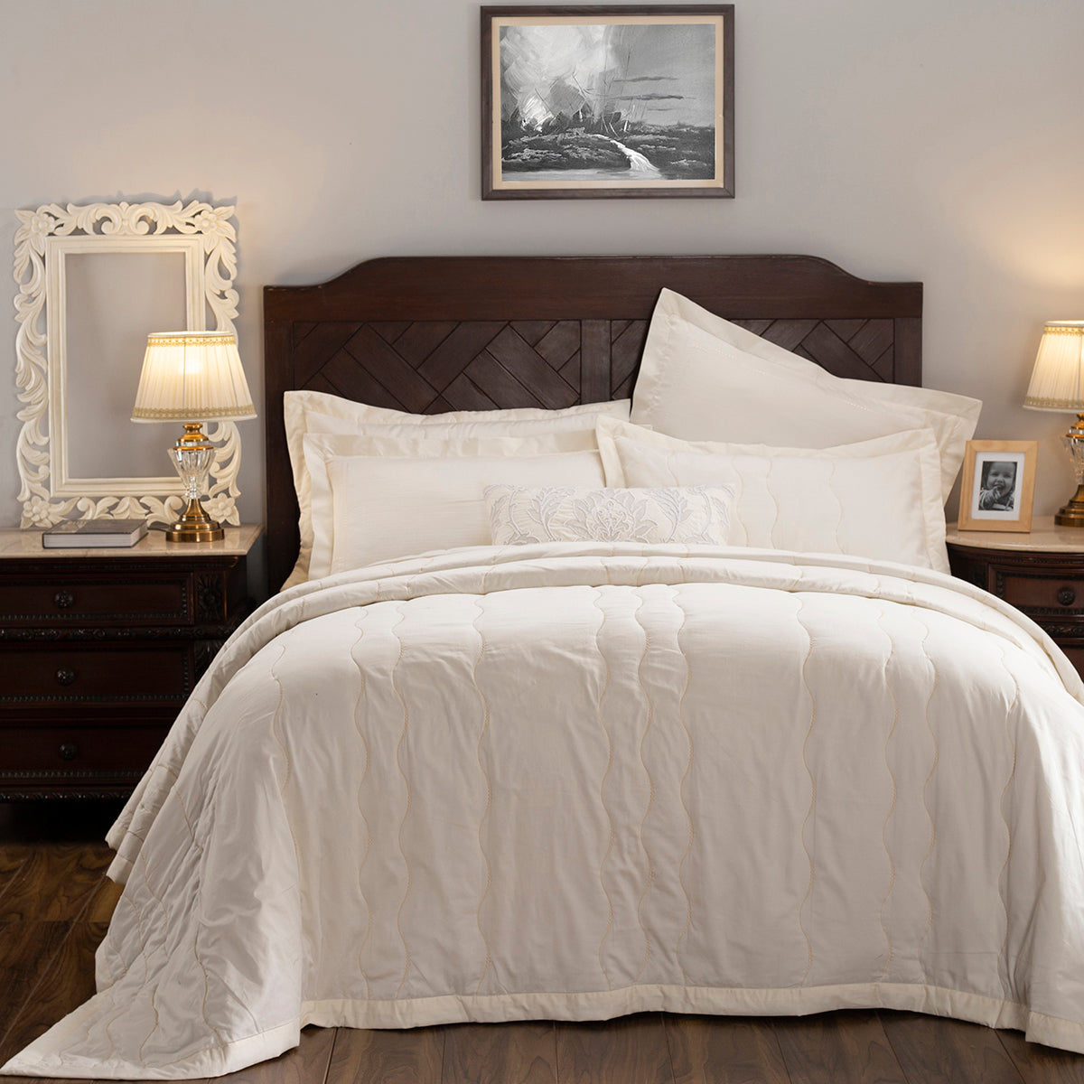 Nostalgic Attire Eiderdown 8PC Quilt/Quilted Bed Cover Set