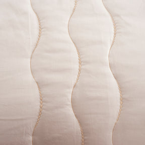 Nostalgic Attire Eiderdown 8PC Quilt/Quilted Bed Cover Set