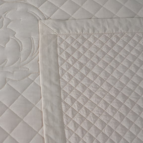 8Pc Acanthus Serenity Sole Bliss Quilted Quilt/Comforter Set
