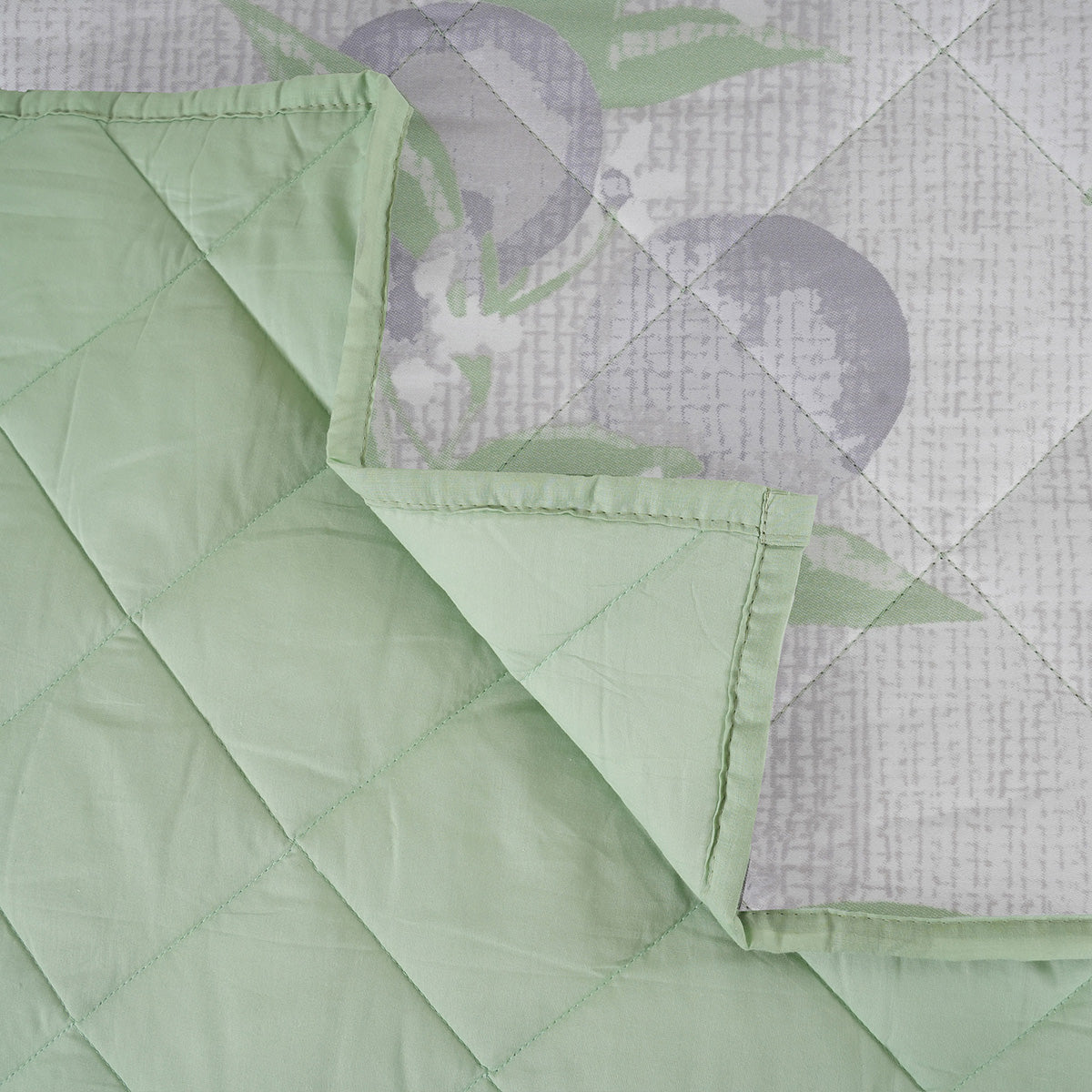 Sensory Bloom Colorsplash 4 pcs Lilac Quilt Set