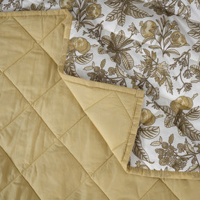 Sensory Bloom Fruity Foliage 4 pcs Mustard Quilt Set