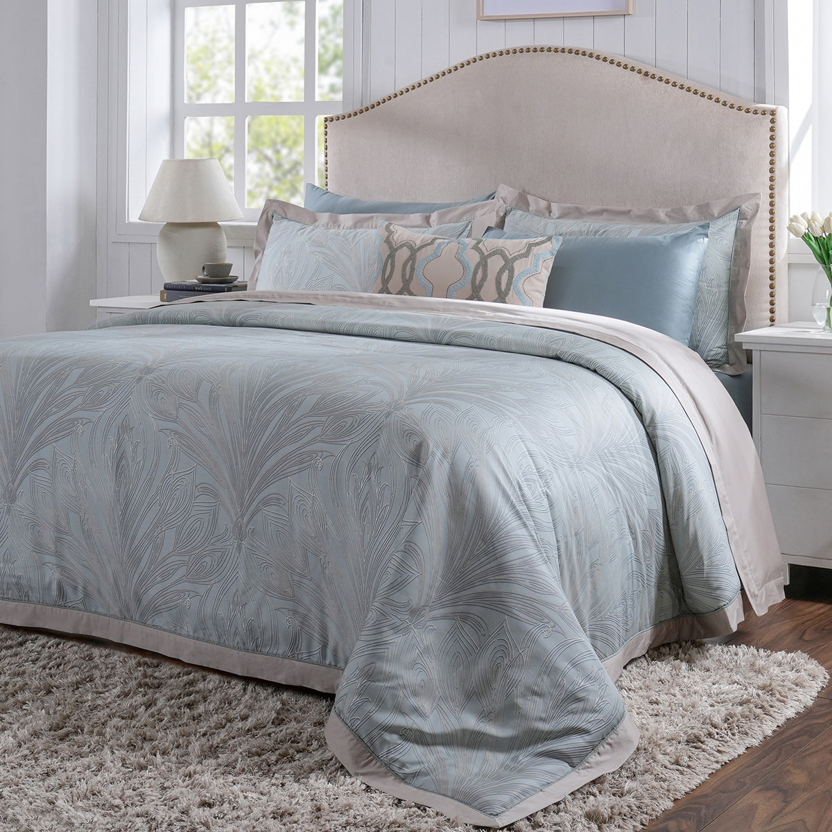 Classical Ornate Baroque Feathering 8pcs Duvet Cover Set Blue