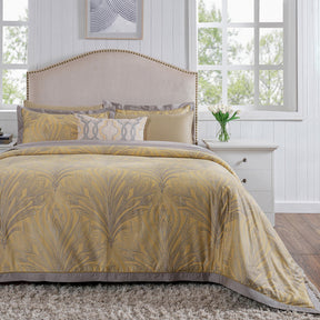 Classical Ornate Baroque Feathering 8pcs Duvet Cover Set Gold