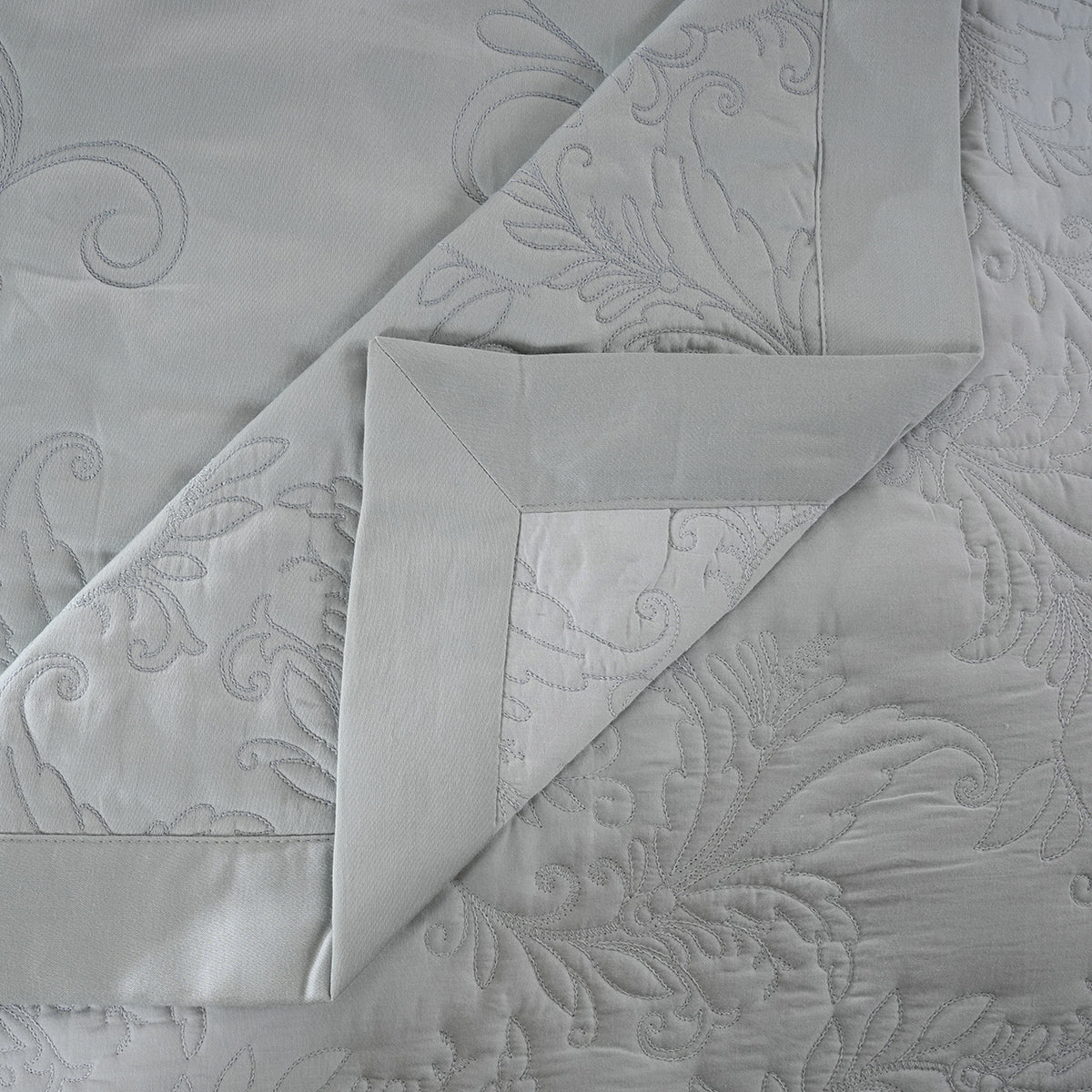 8pcs Quilt/Qulited Bed Cover Set Blue Classical Ornate Twirls & Swirls