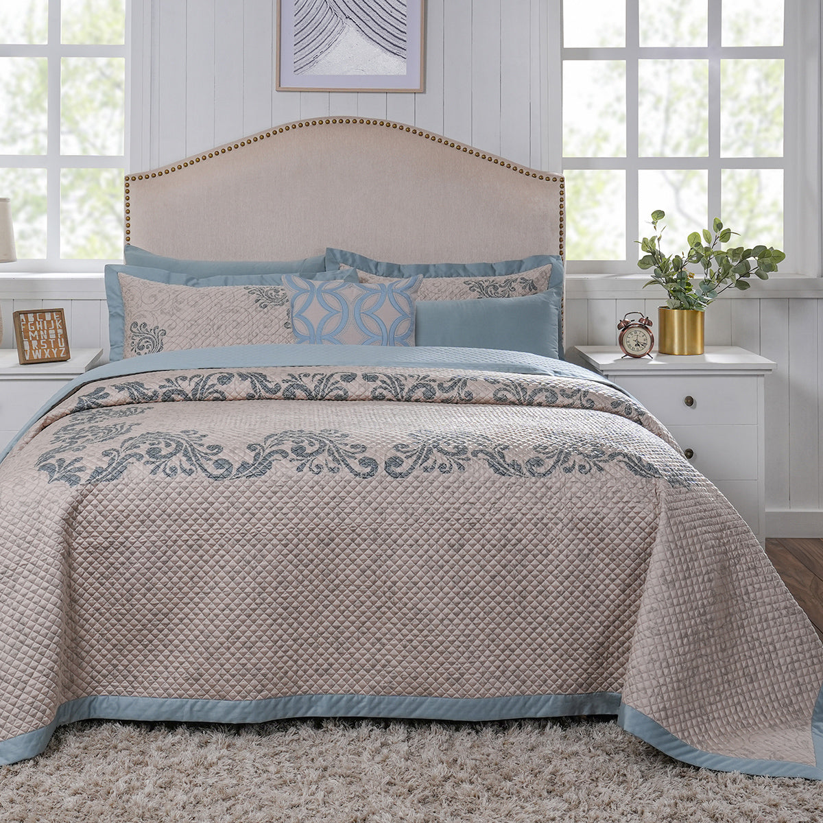 8pcs Quilt/Qulited Bed Cover Set Blue Classical Ornate Seamless Scroll