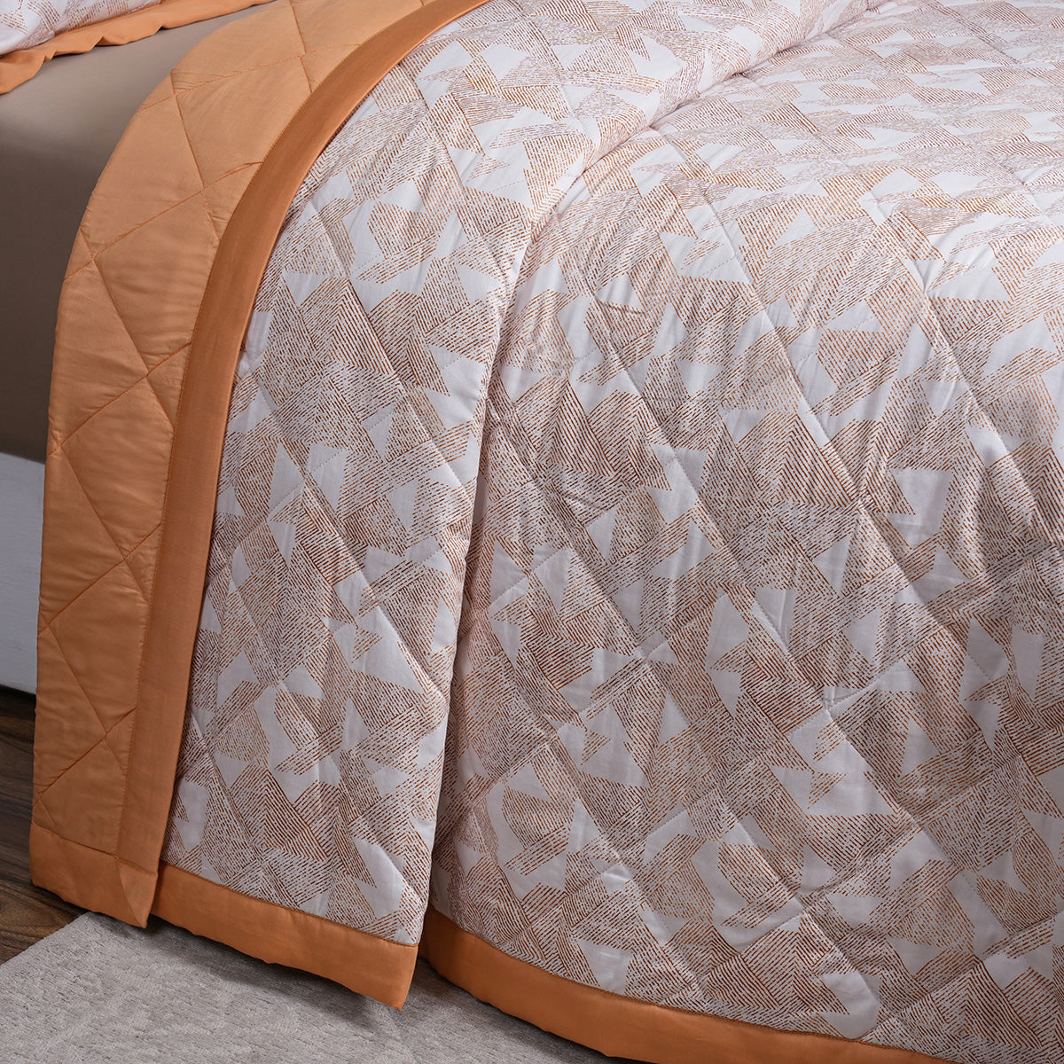 Eclectic Geo Triangle Rust 8pcs Quilt/Quilted Bed Cover