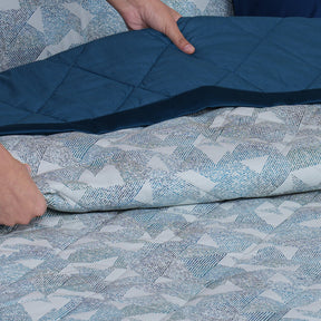 Eclectic Geo Triangle Blue 8pcs Quilt/Quilted Bed Cover