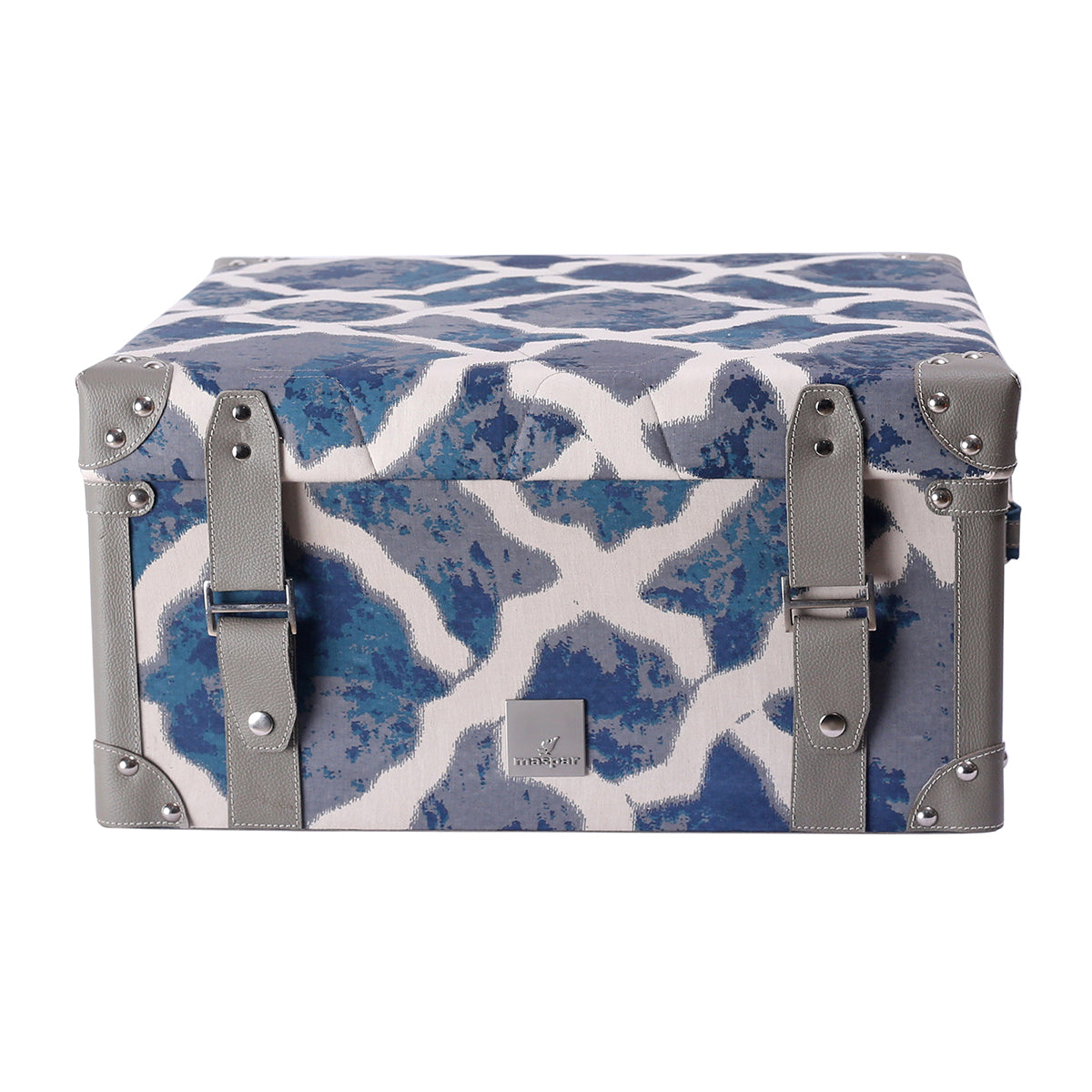 Nouveau Tradition Form Replay Blue Quilt Set