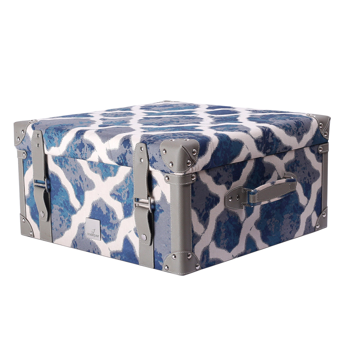 Nouveau Tradition Form Replay Blue Quilt Set