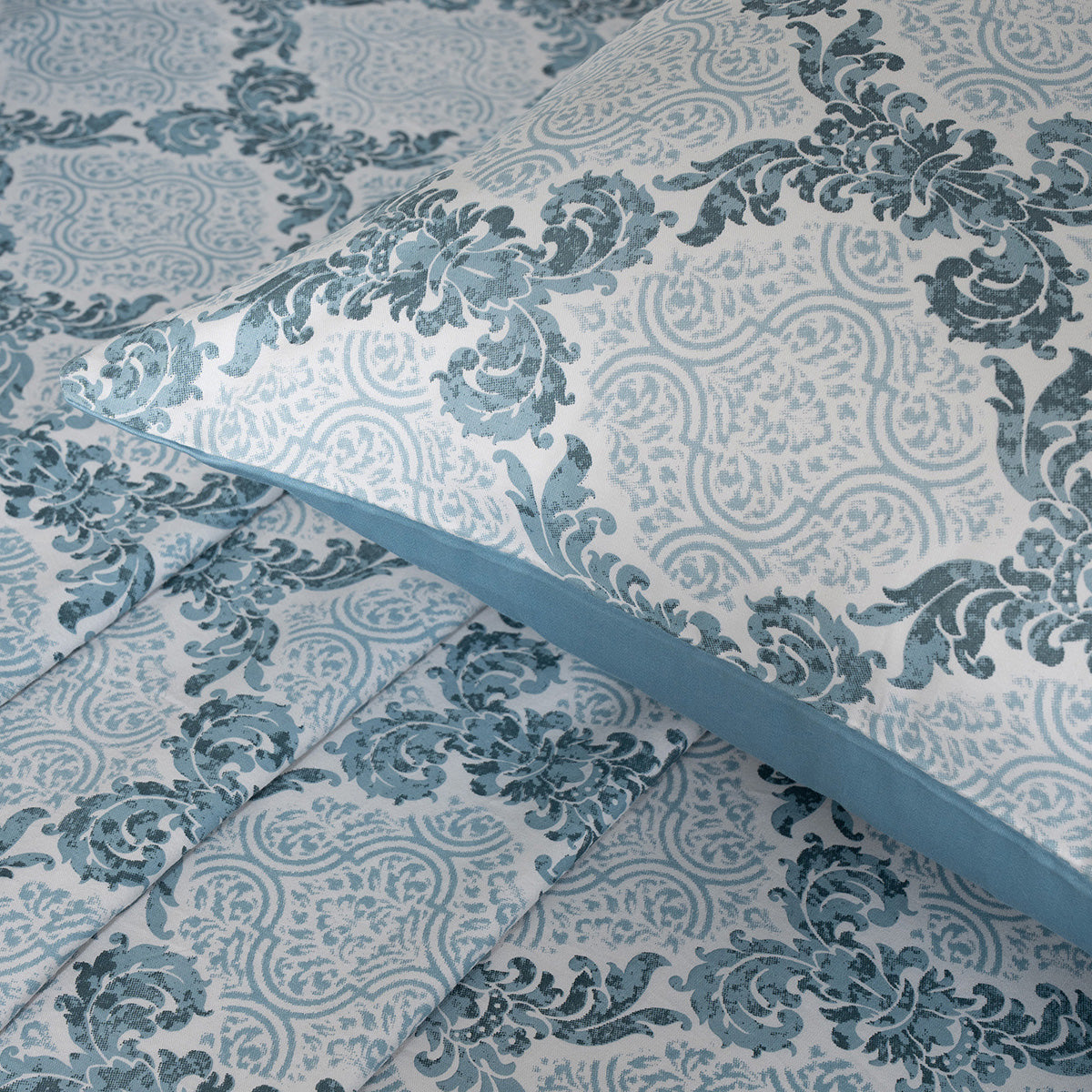 Bedsheet with Pillow Case 100% Cotton Blue Damascene Imperial Grace