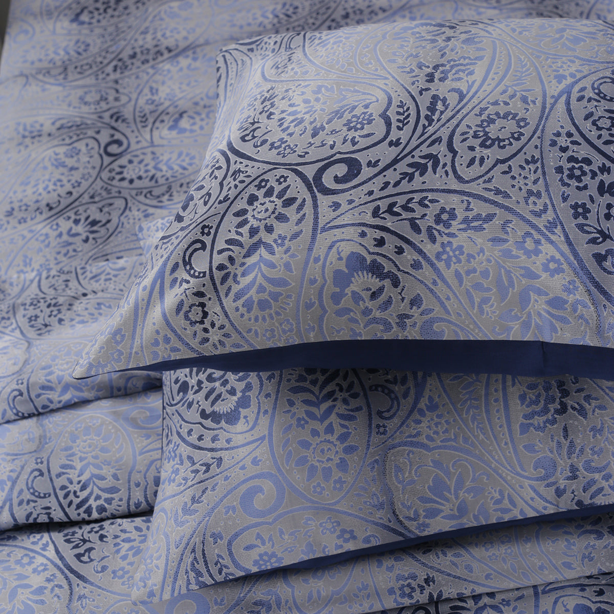 Royal Botanic 200 TC Ombre Bonanza 100% Cotton Bed Sheet With Pillow Case