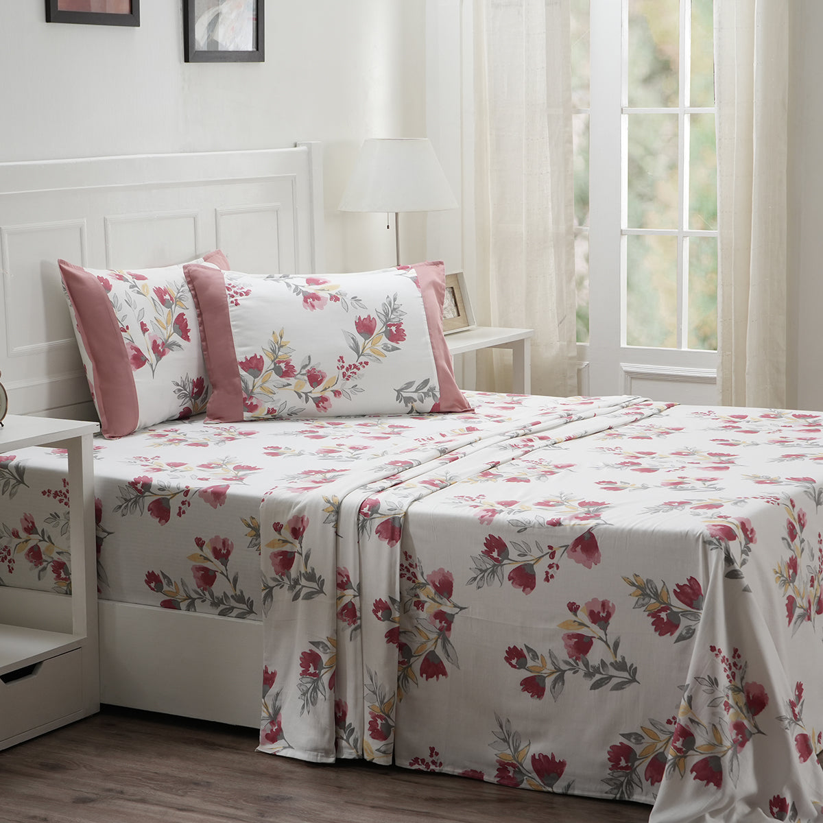 Royal Botanic Floral Leaves Print 200 TC  Multi 100% Cotton Bed Sheet With Pillow Case