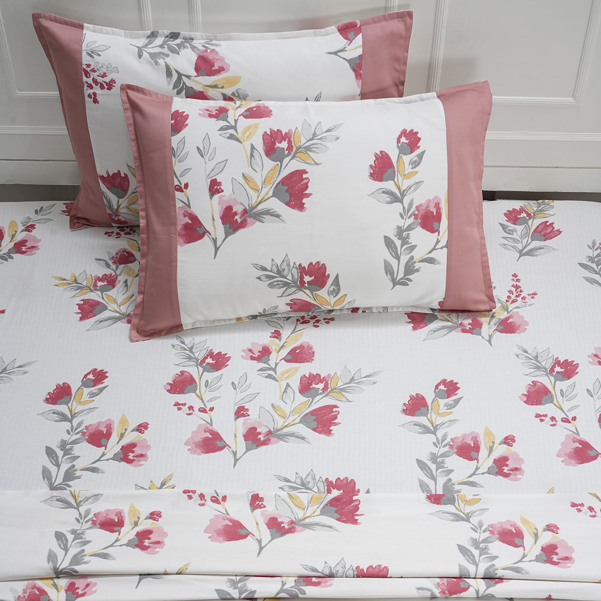 Royal Botanic Floral Leaves Print 200 TC  Multi 100% Cotton Bed Sheet With Pillow Case