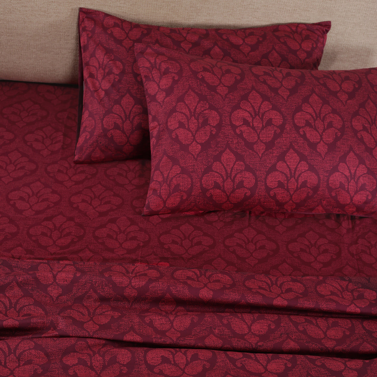 Royal Botanic Diamond Festivity 200 TC Red 100% Cotton Bed Sheet With Pillow Case