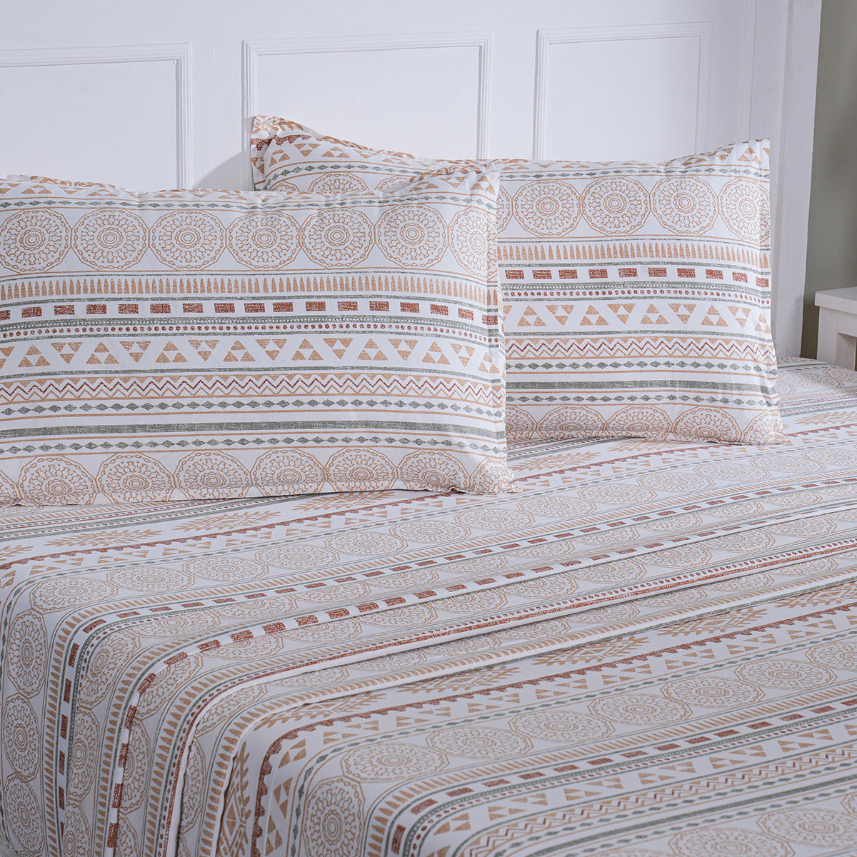 Hermosa Sensory Bloom Lennon 100% Cotton Printed Bed Sheet with Pillow Case Peach