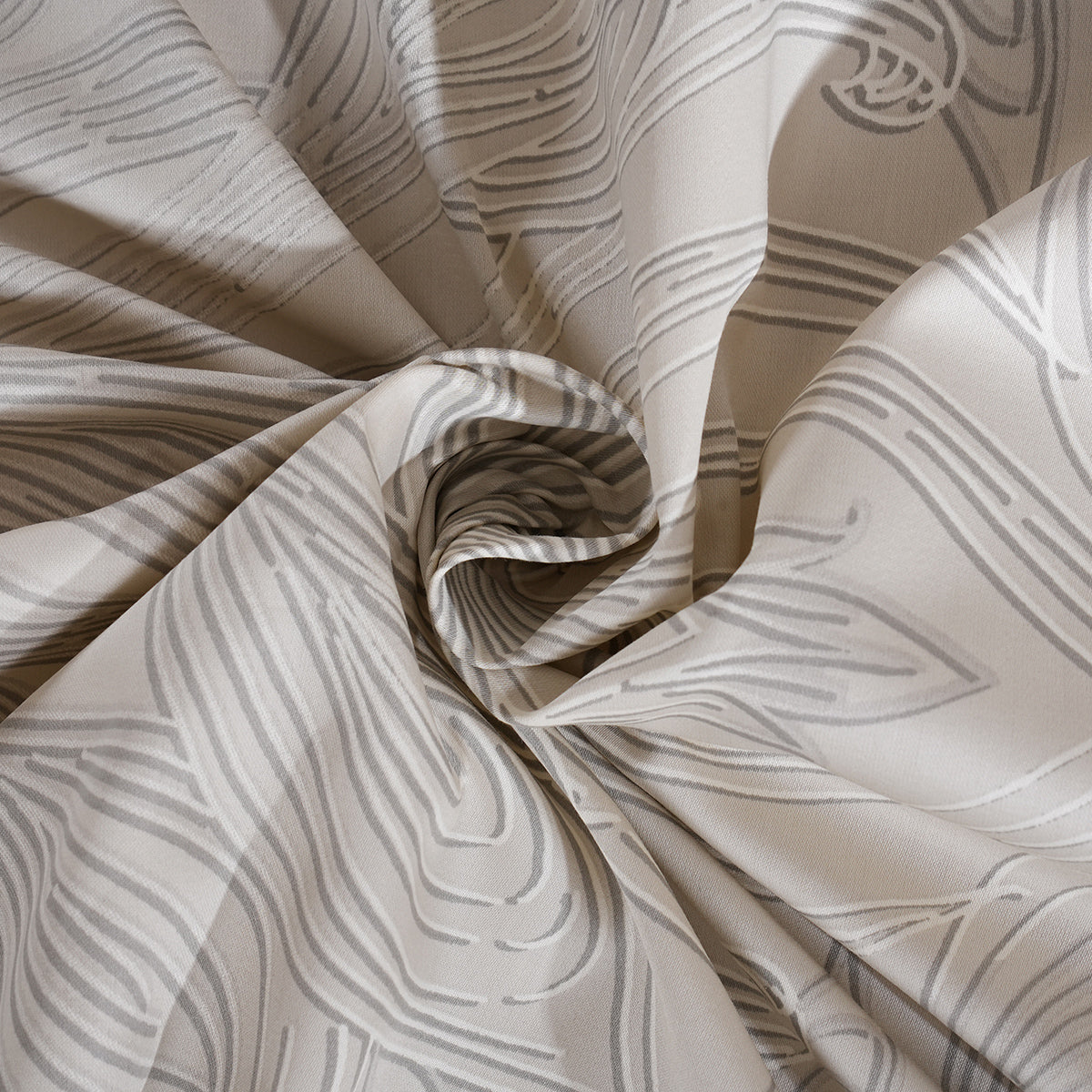 Classical Ornate Baroque Feathering Bed Sheet with Pillow Case Neutral