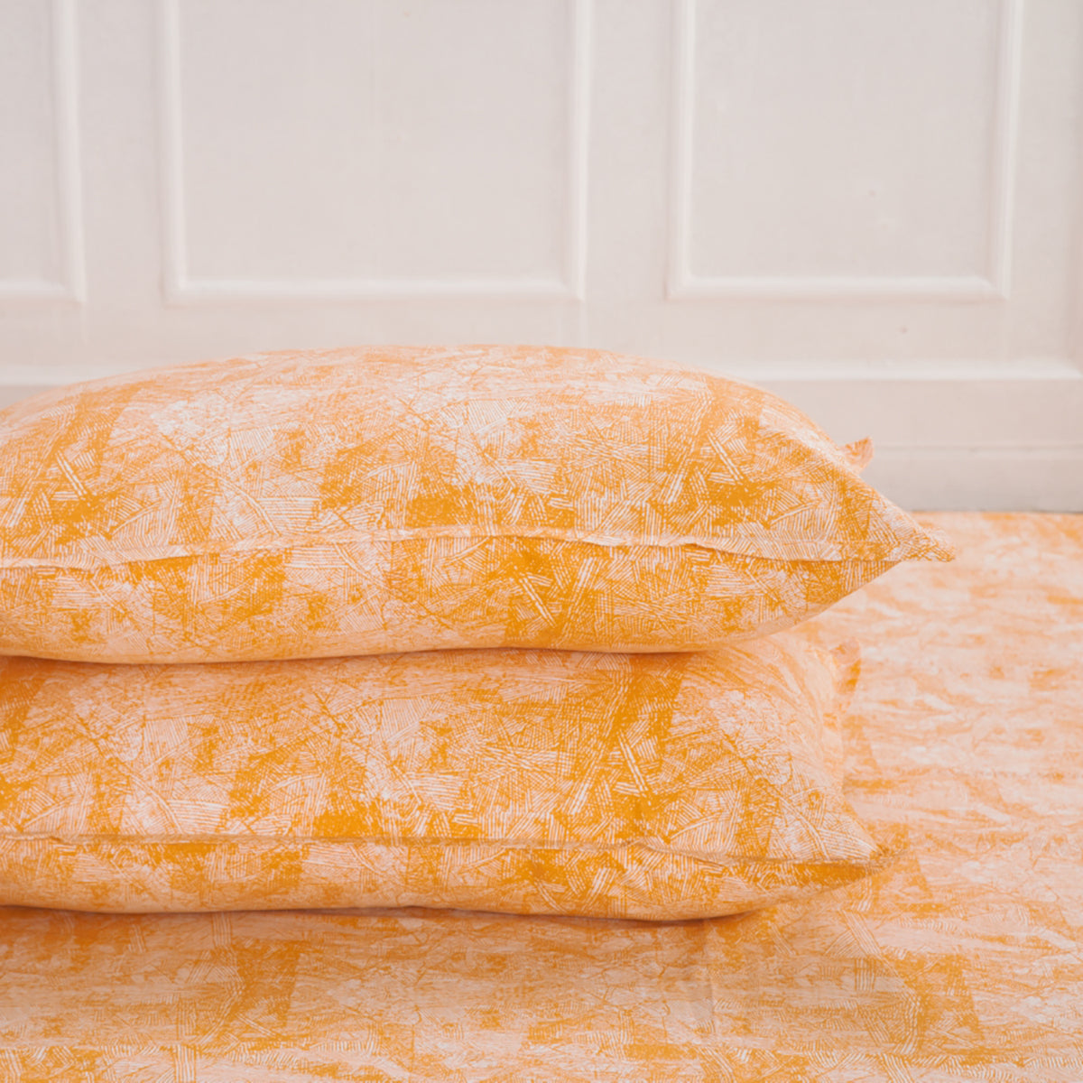 Circumvent Printed 144 TC 100% Cotton Orange Bed Sheet