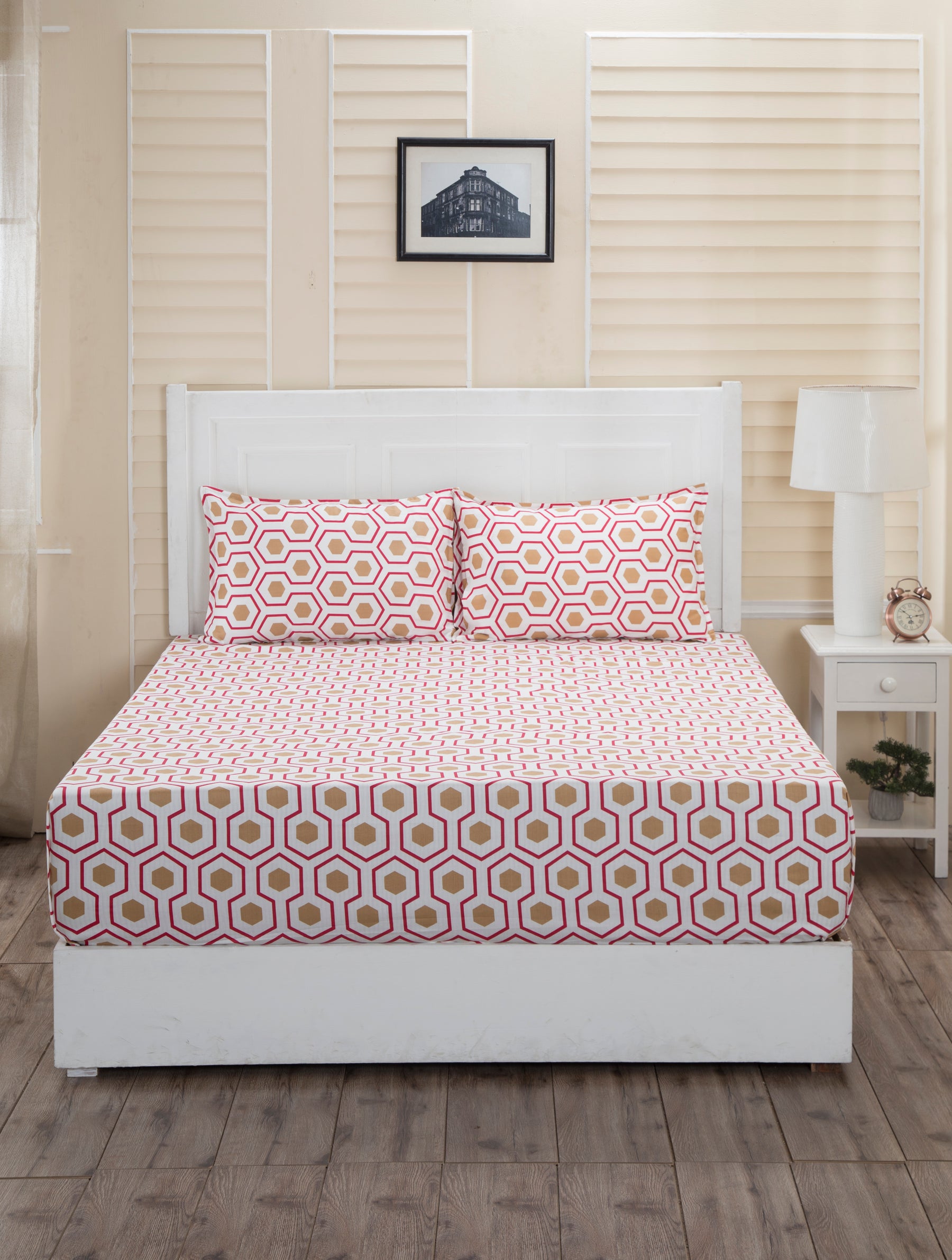 Donatella Eris Printed 200 TC 100% Cotton Red Bed Sheet with Pillow Case