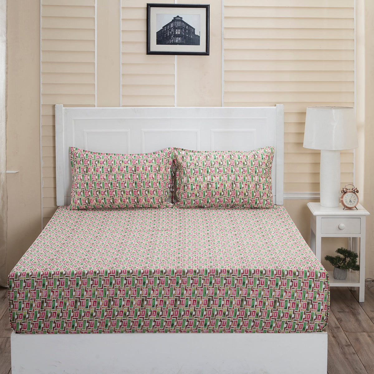 Donatella Lattice Printed 144 TC 100% Cotton Pink Bed Sheet with Pillow Case