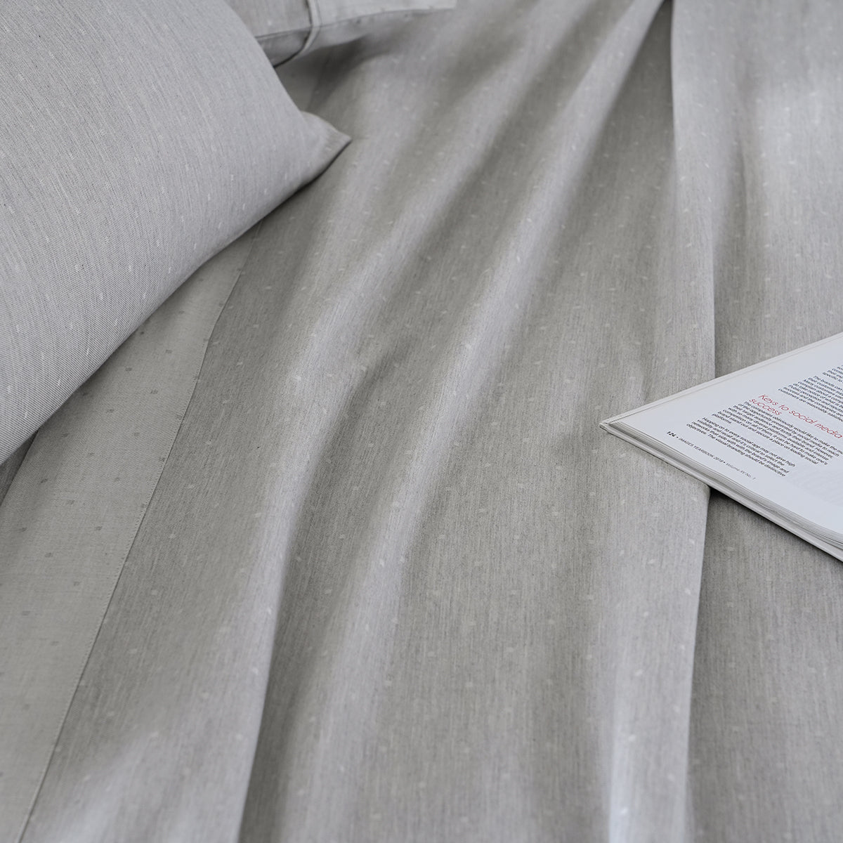 Muted Dot Reversible Made With Egyptian Cotton Ultra Soft Grey Bed Sheet with Pillow Case