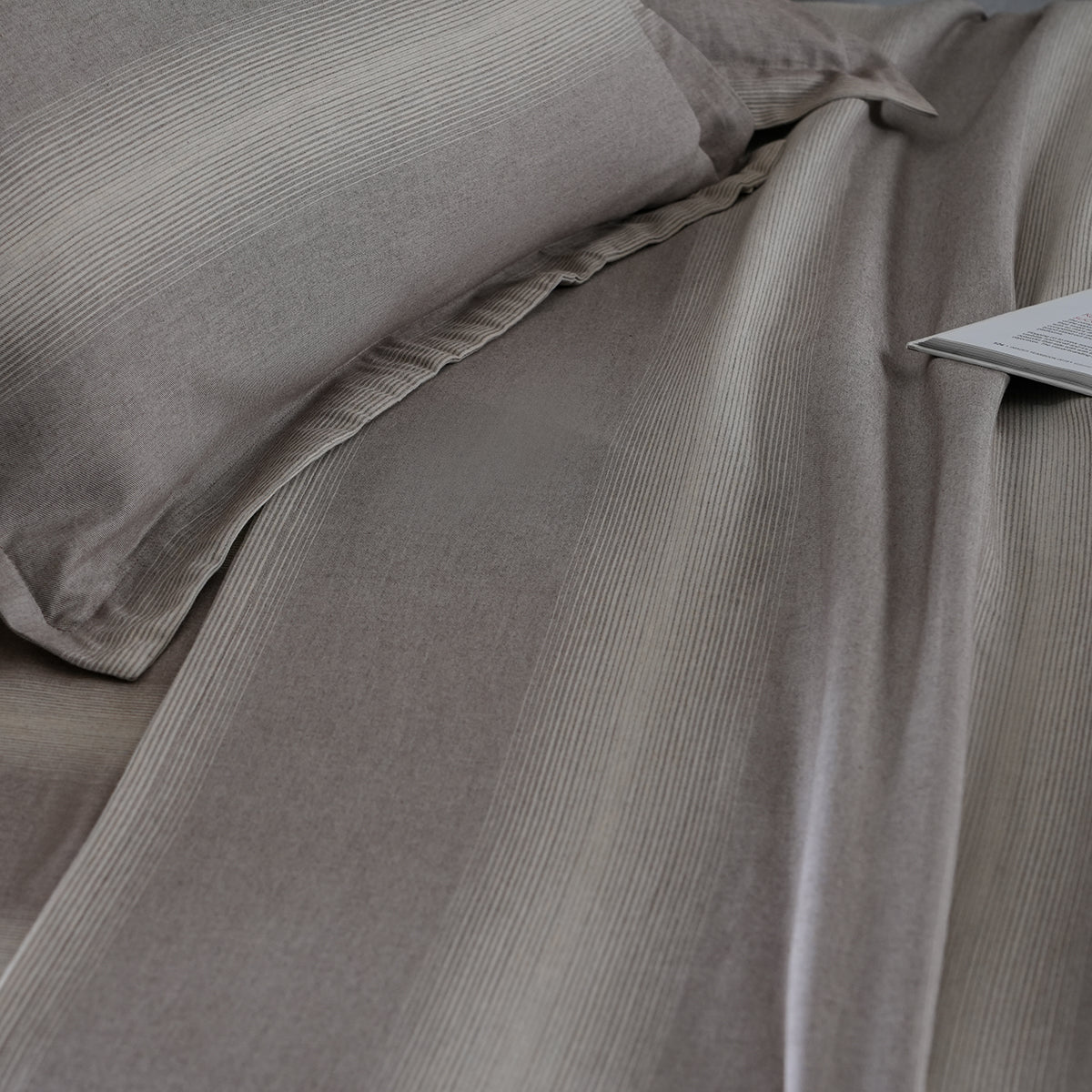 Rhythmic Stripe Reversible Made With Egyptian Cotton Ultra Soft Nurture Brown/Chinchilla Bed Sheet Set