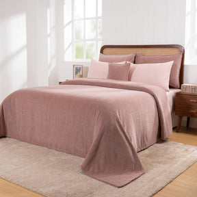 Charlotte Woven Misty Rose Bed Cover /Blanket