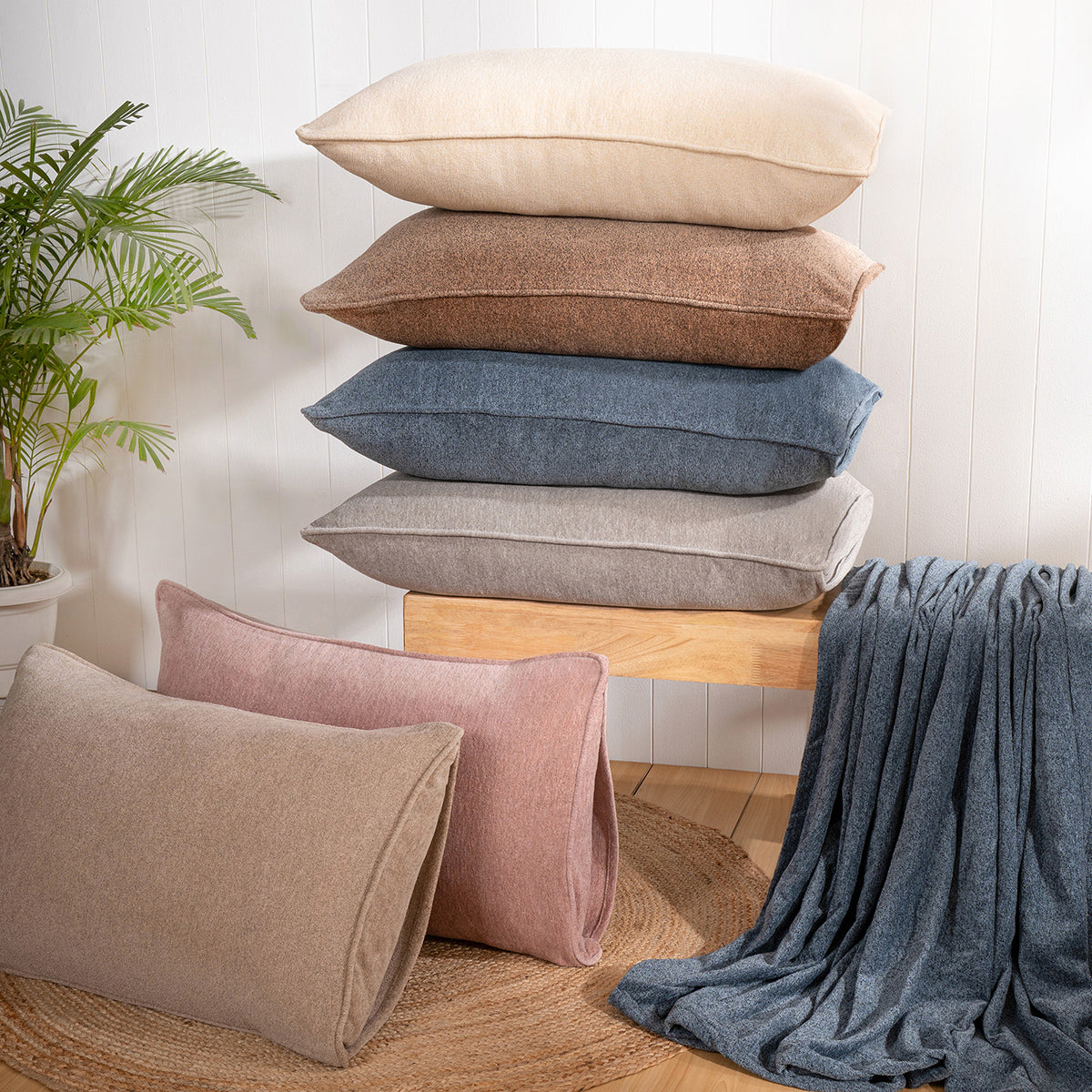 Charlotte Woven Silver Pillow Sham Set