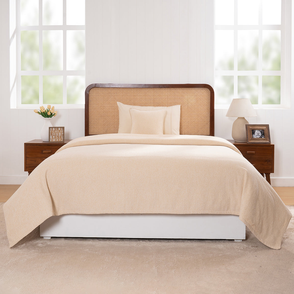 Charlotte Woven Vanilla Bed Cover /Blanket