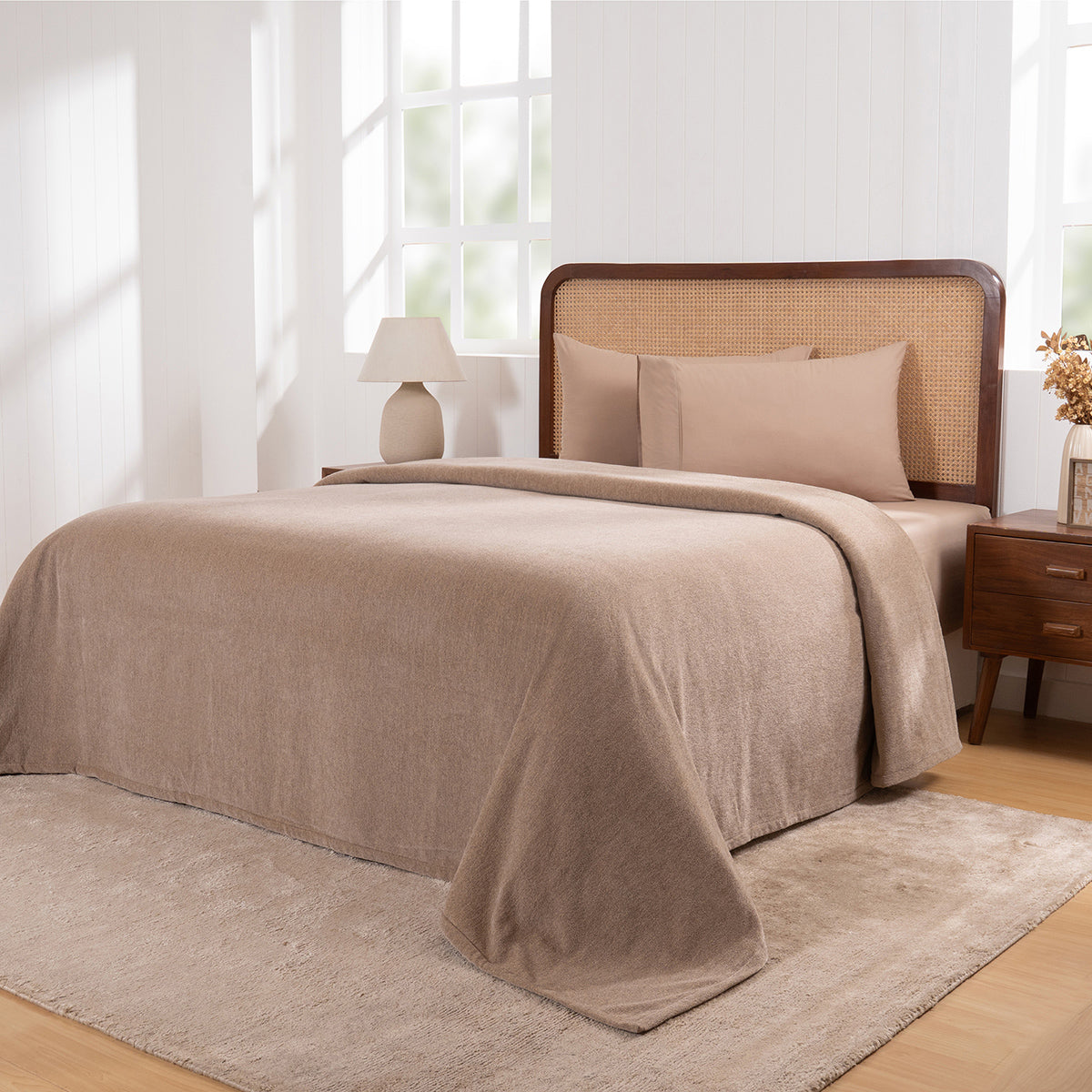 Charlotte Woven Warm Sand Bed Cover /Blanket