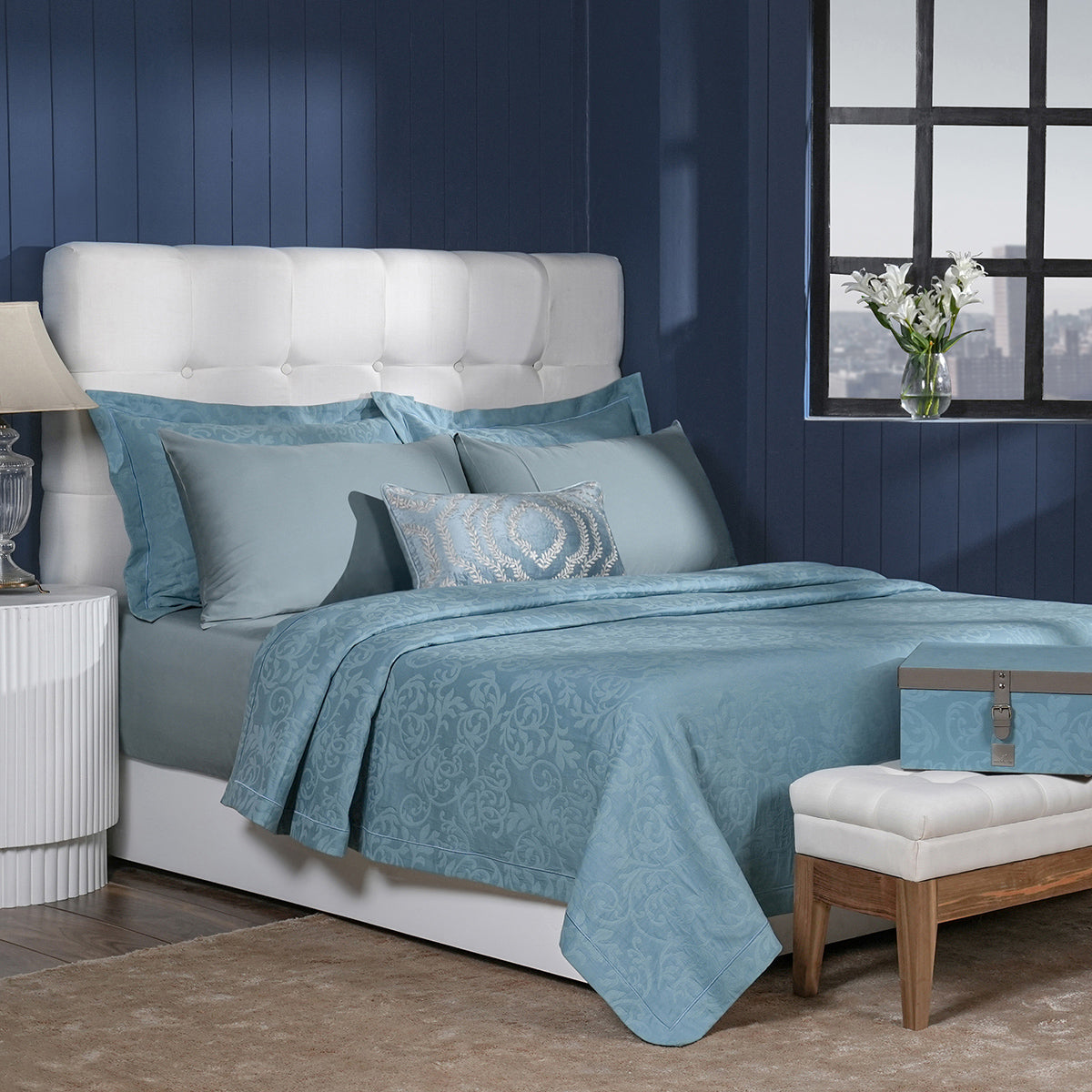 Classical Impression Curly Scroll 100% Cotton 8pcs Bed Cover Set Blue