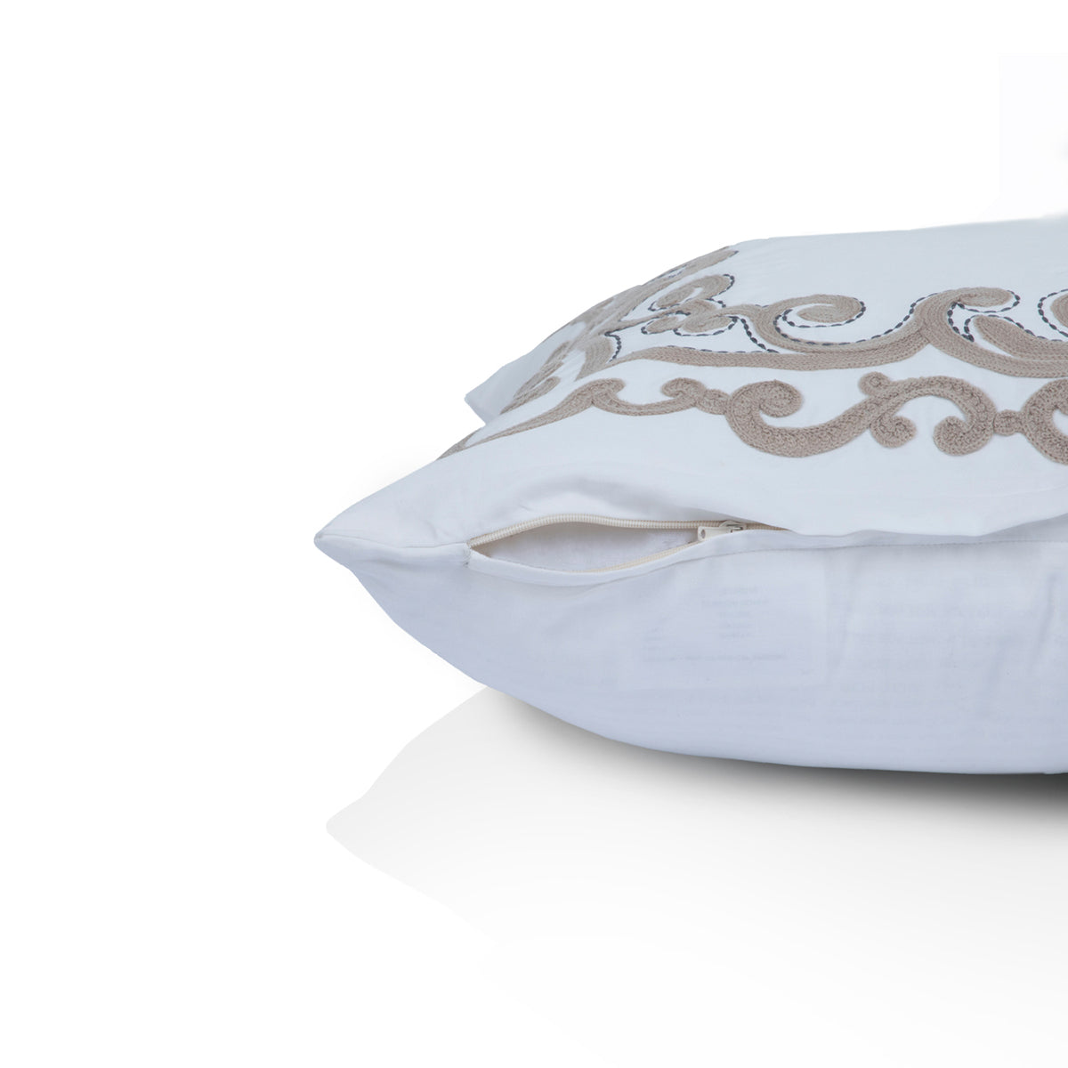 Tendril Embroidery Neutral Medium 50x50 Cm Embroidery Machine Cushion Cover