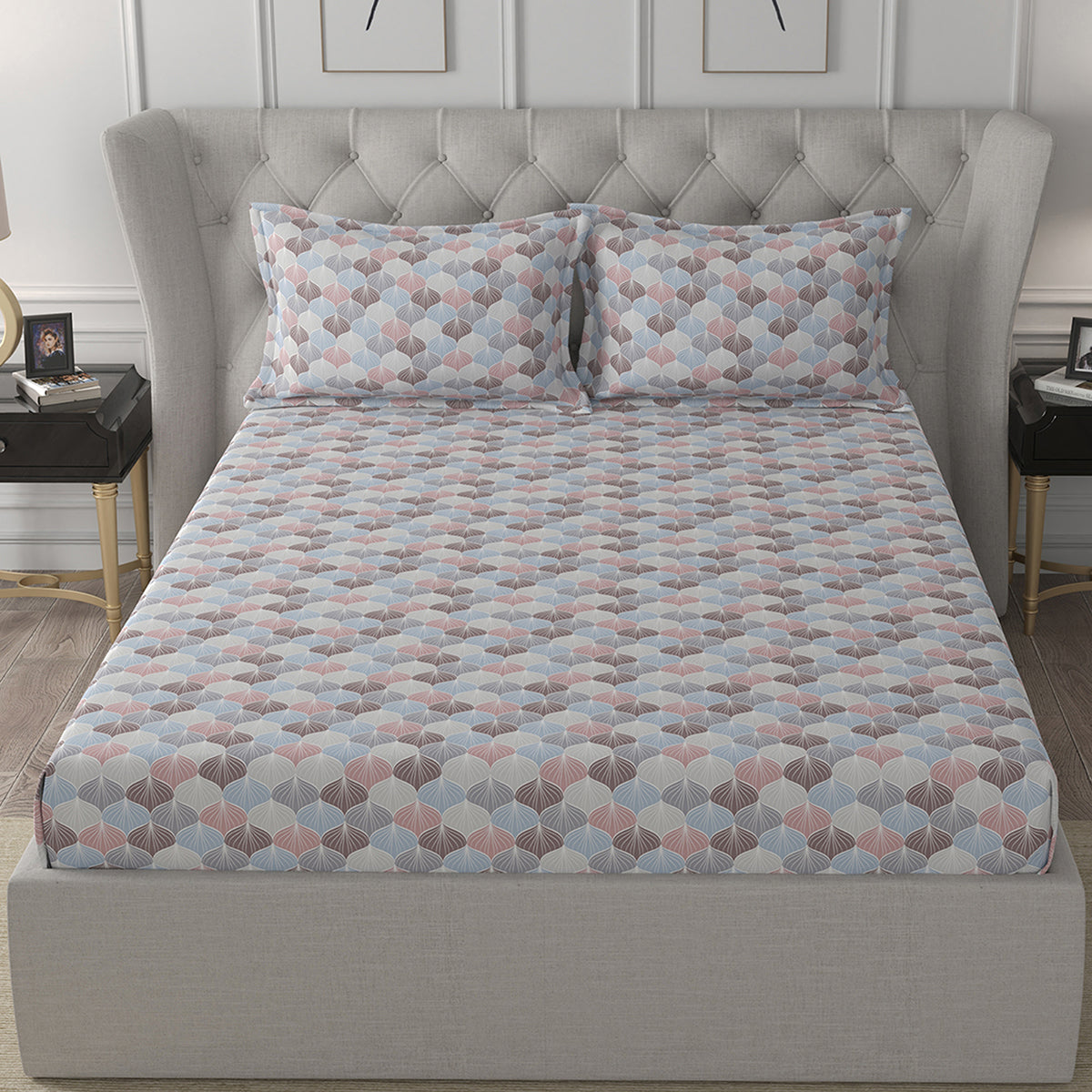 Florescence Boston Print Pink Fitted Sheet With Pillow Covers