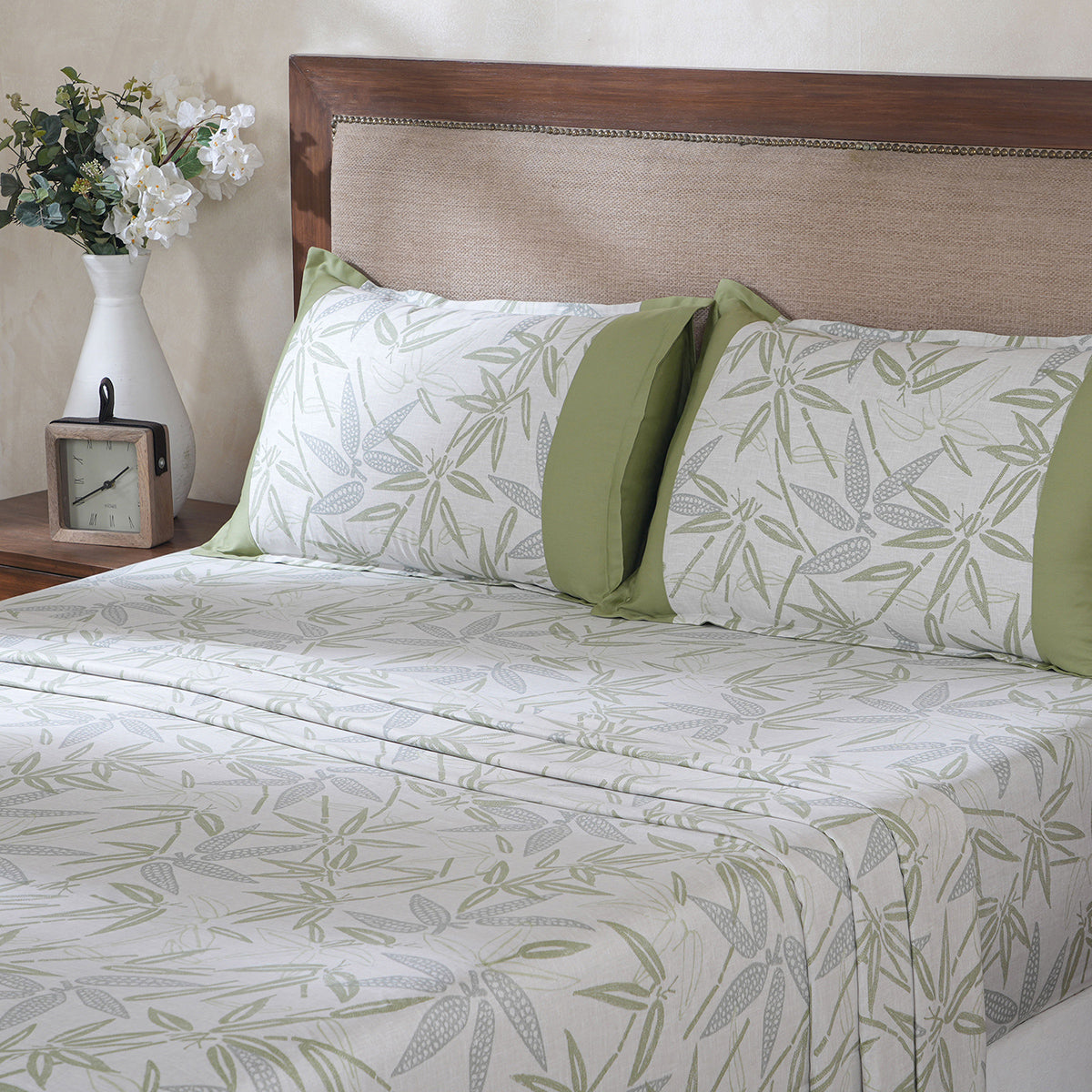 Hermosa Botanic Bloom Bamboo Breeze 100% Cotton Printed Bedsheet with Pillow Case Green