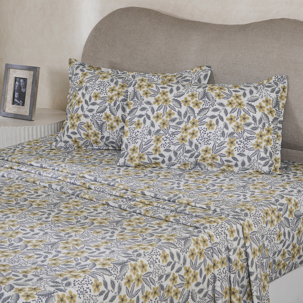 Hermosa Botanic Bloom Fleur Essence 100% Cotton Printed Bedsheet with Pillow Case Yellow