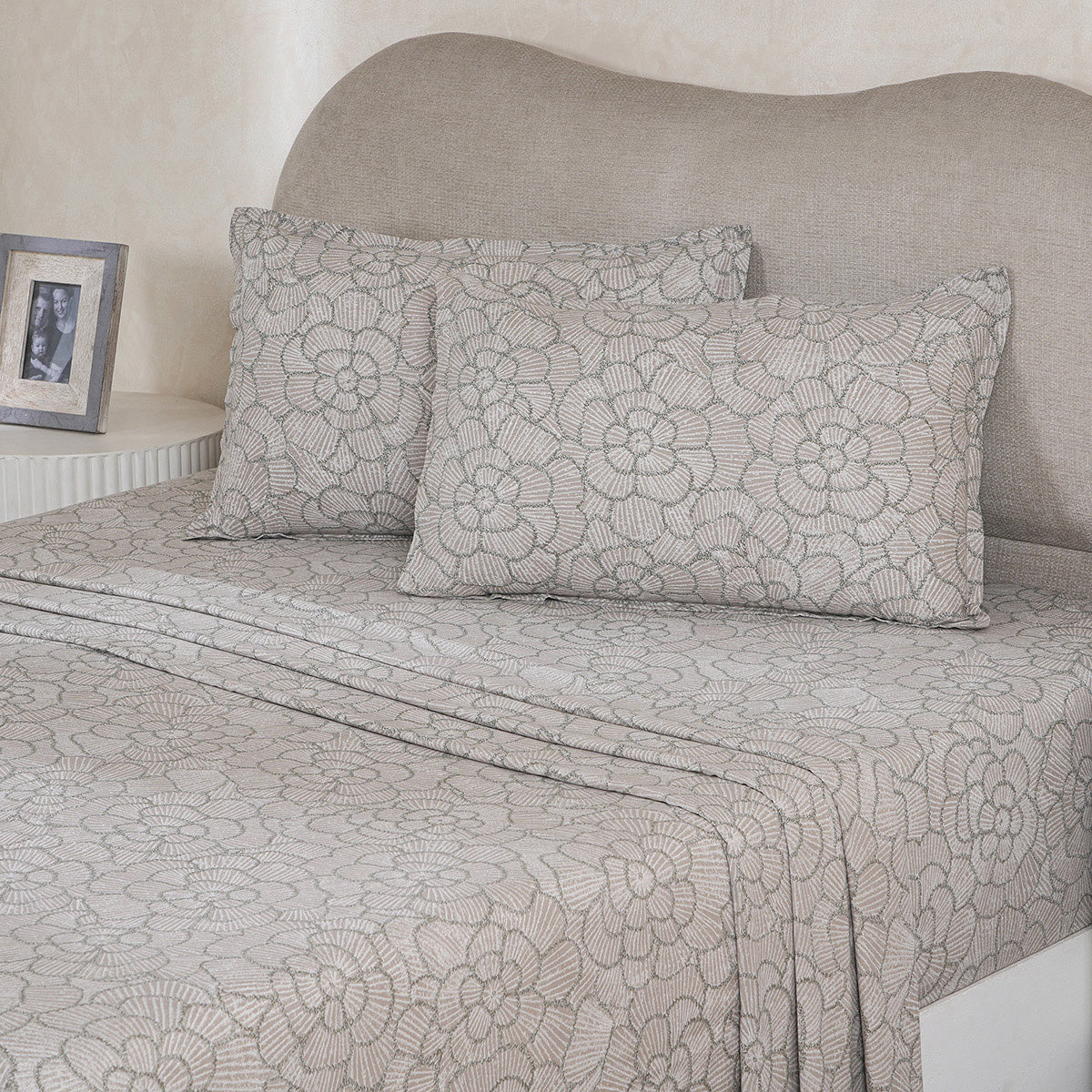 Hermosa Botanic Bloom Florique 100% Cotton Printed Bedsheet with Pillow Case Beige