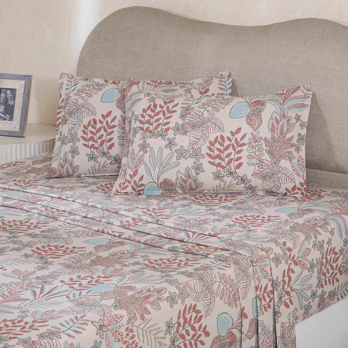 Hermosa Botanic Bloom Garden Muse 100% Cotton Printed Bedsheet with Pillow Case Red