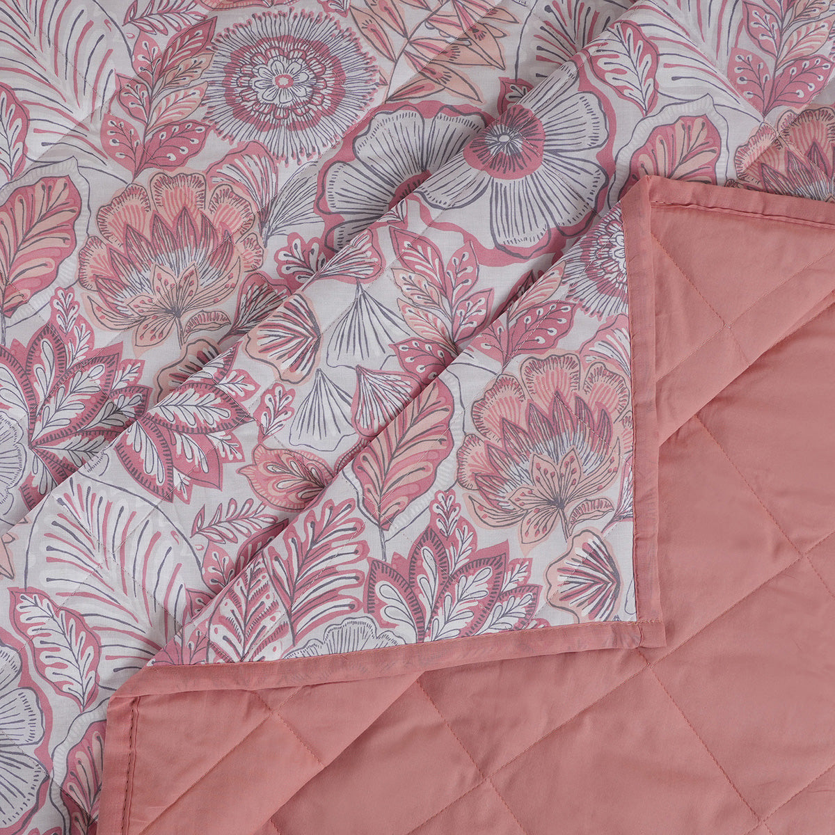 Hermosa Botanic Bloom Petaline 4Pcs Old Rose Quilt Set
