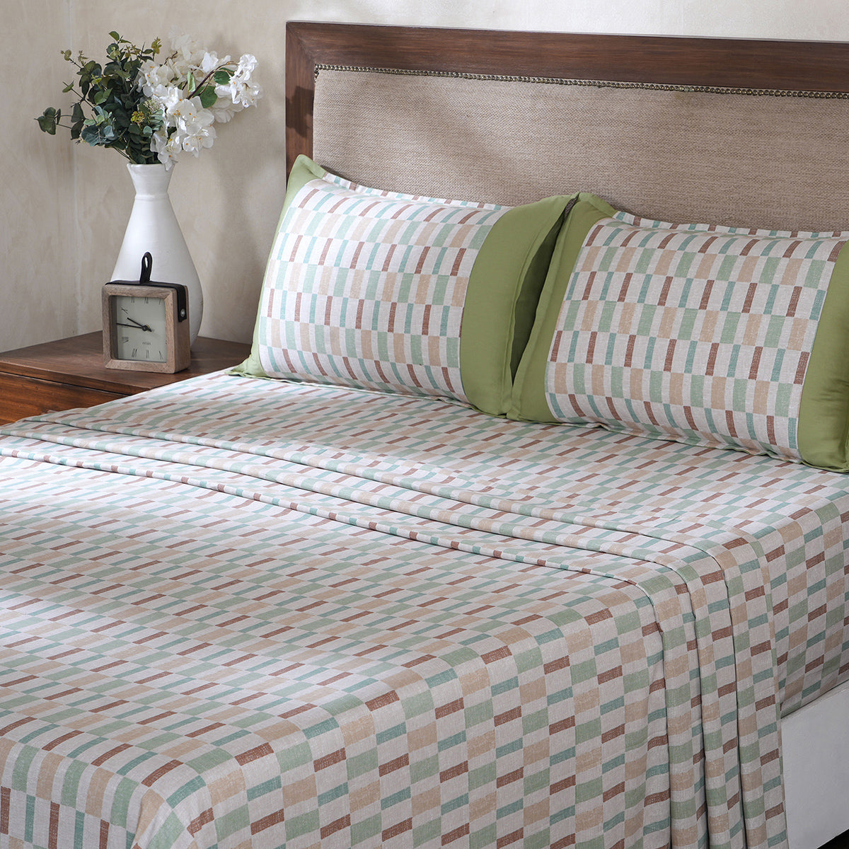 Hermosa Botanic Bloom Tactual 100% Cotton Printed Bedsheet with Pillow Case Jadeite