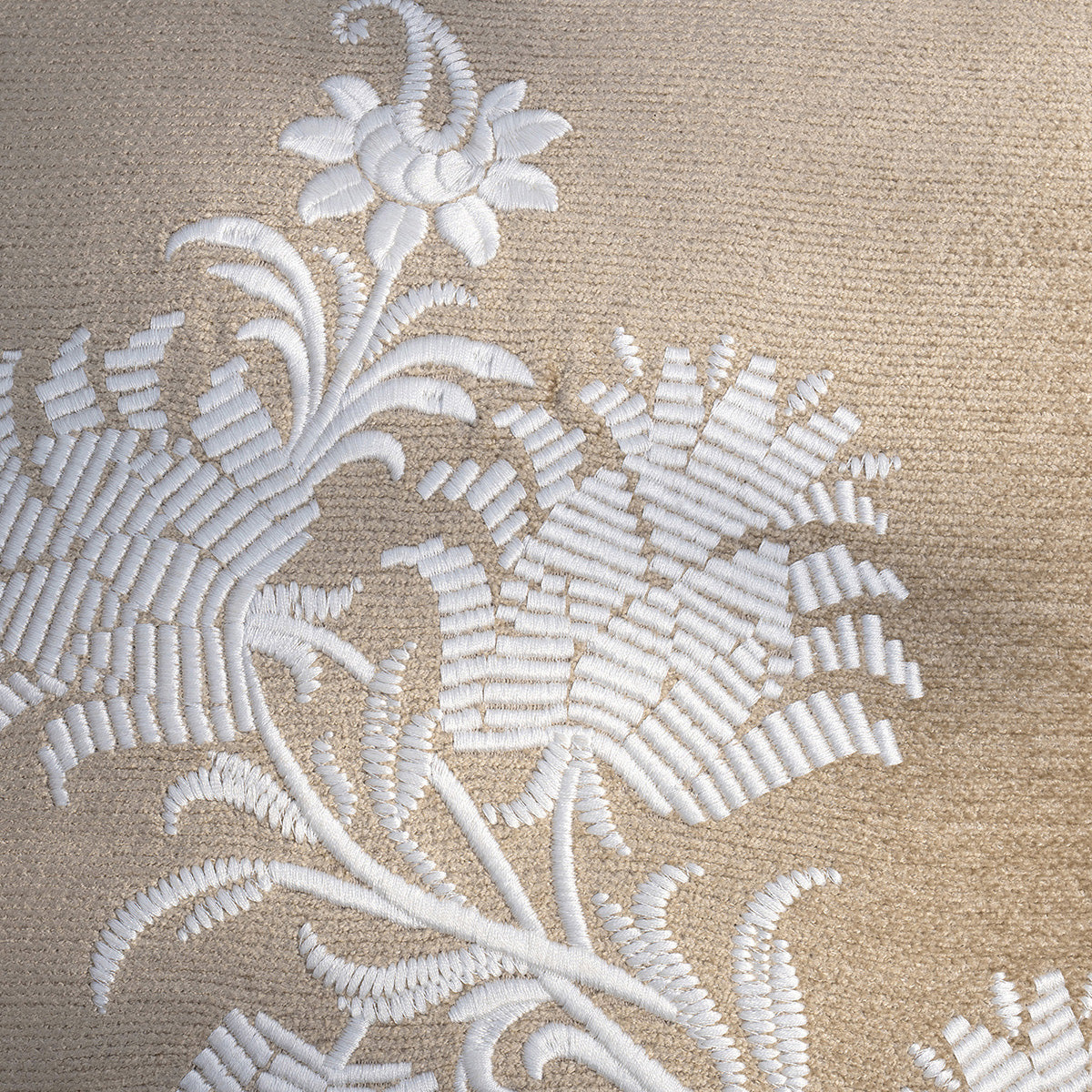 Imperial Essence Refined Atavistic Linen Cushion Cover