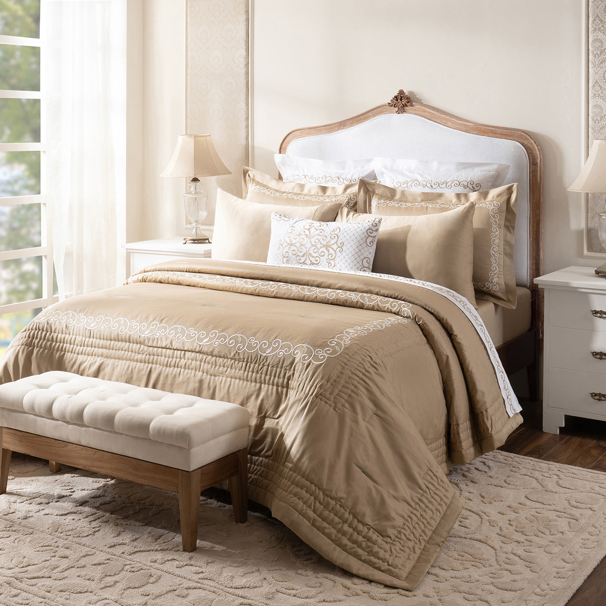 Luxe Elegance Arabesque Style 10 Pcs Quilt Set Safari
