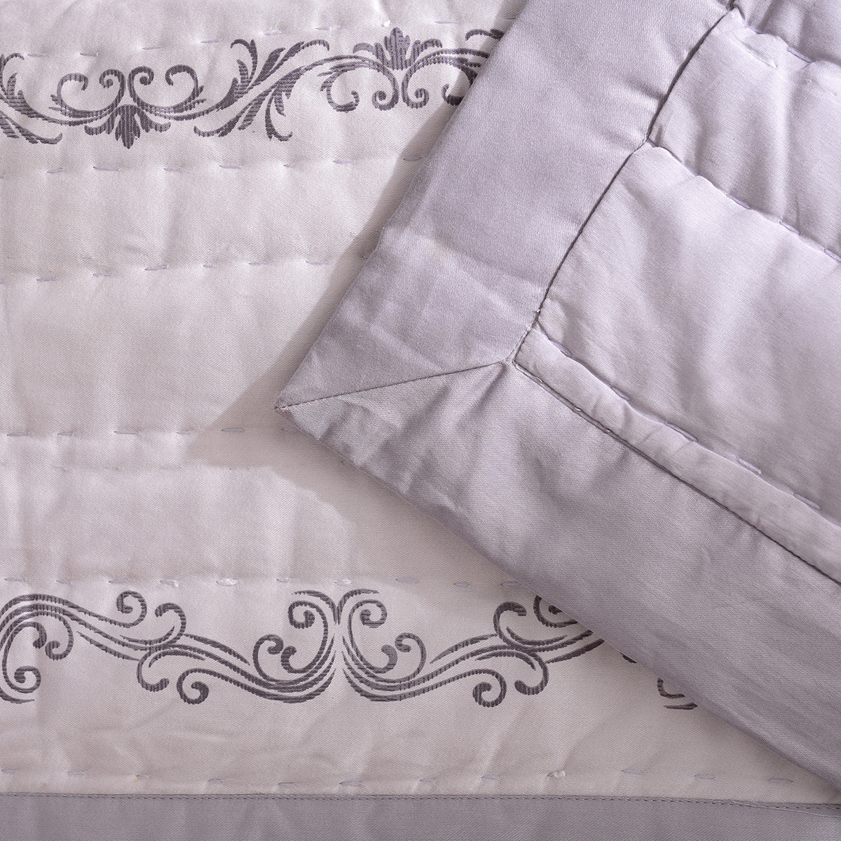 Ornamental Elegance Arabelle 100% Cotton 8Pcs Quilt/Qulited Bed Cover Set Purple