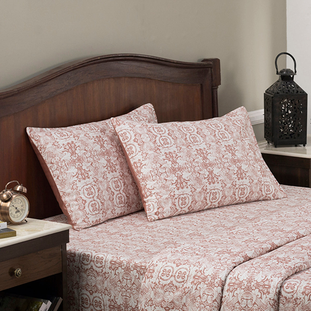 Tranquil Serenity Ellis 100% Cotton Printed Red Pillow Case Set Of 2