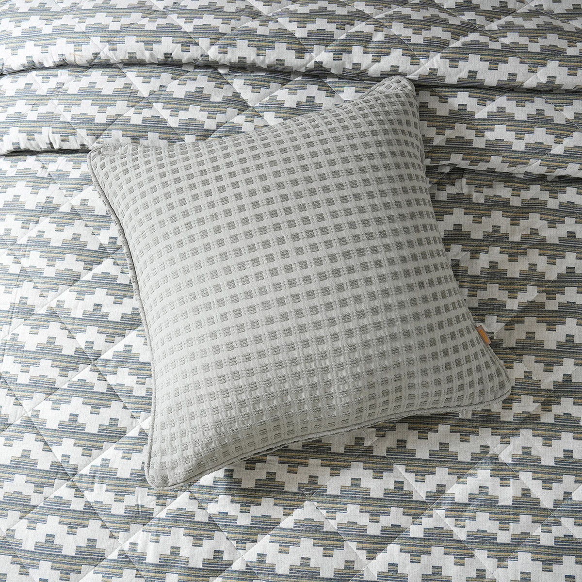 Quilt Set Ideal For Gifting Twisty Melange Quilt Set Blue